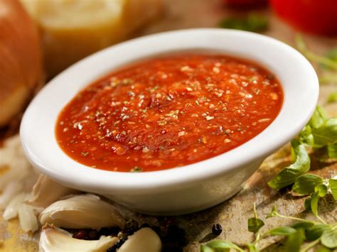 sofrito de tomate y cebolla.